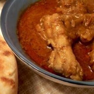 エスニックなチキンカレー（パタックス使用）